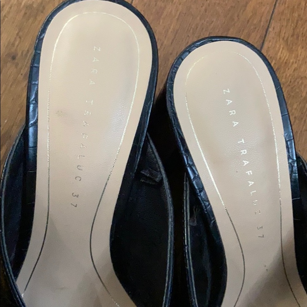 Zara Trafaluc Black Python Embossed Mules 37 (8) - image 4